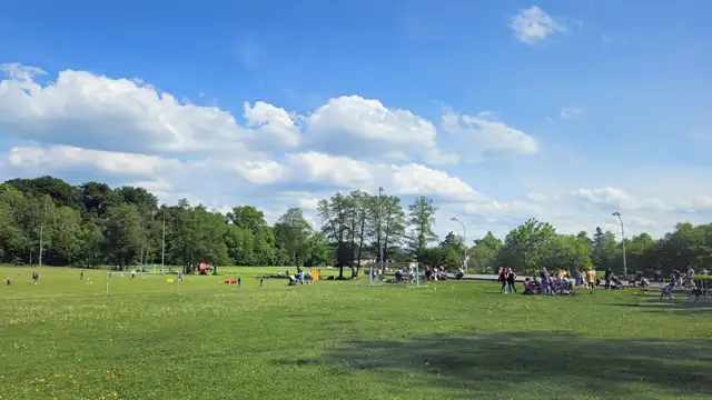 Sportfest in Kooperation mit dem SC Riederau bei schönem Wetter