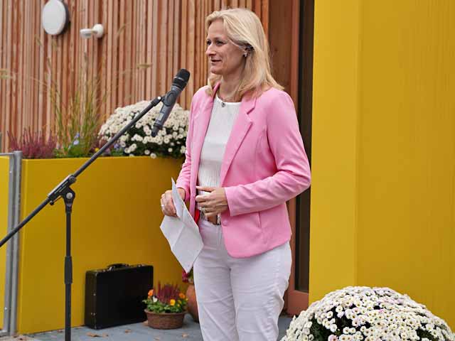 Ansprache der 1. Bürgermeisterin Frau Perzul