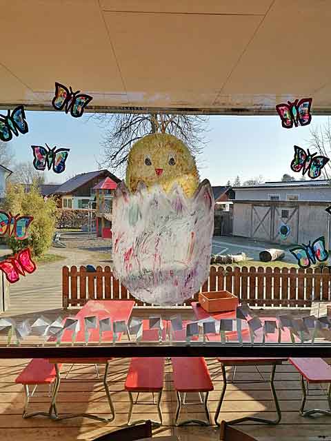 Fensterbild-Osterküken